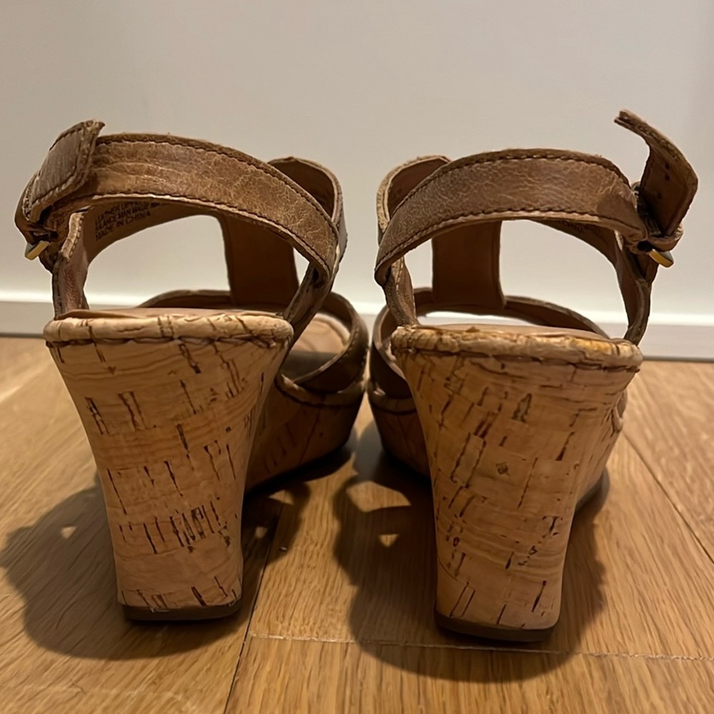 Born Vinata Wedge Sandals, 6M - Picture 5 of 10